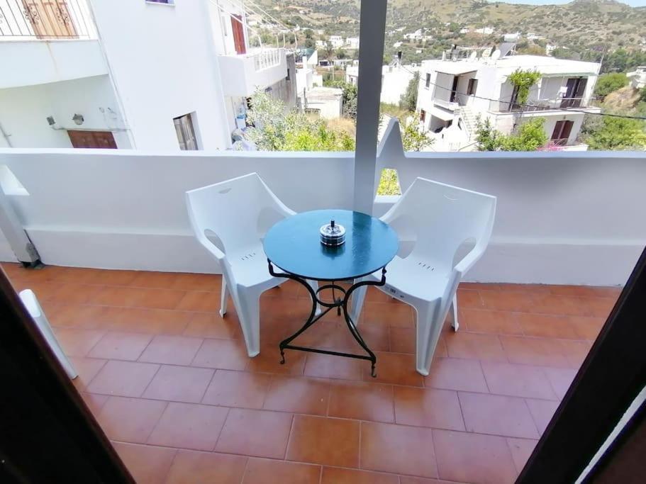 Μονοκατοικία Με Θέα Τη Χώρα Skyros Exterior photo